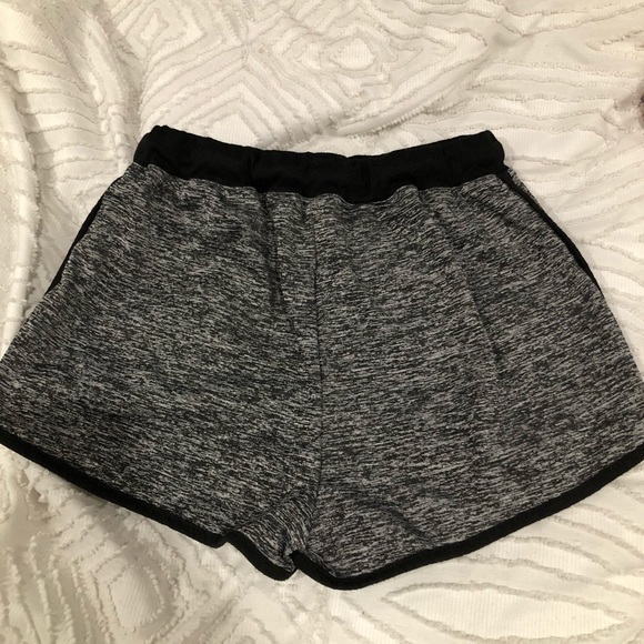 Workout shorts gray/black - Picture 4 of 5